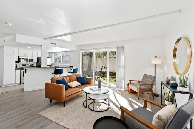 Building Photo - Monterra Townhomes