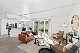 Building Photo - Monterra Townhomes