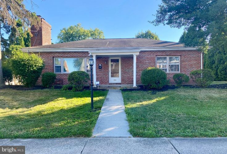 Foto principal - 266 Morris St