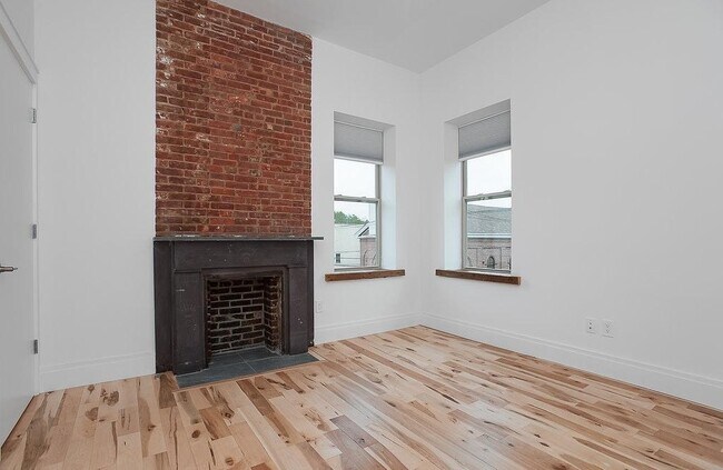 Foto del edificio - 196 Pine St