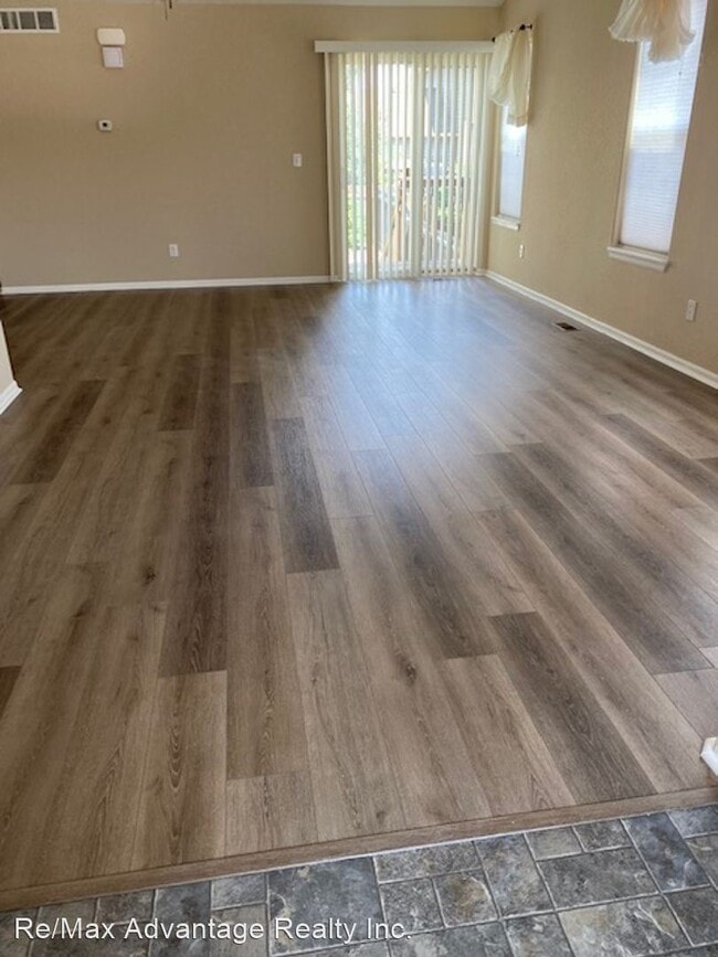 Building Photo - 6964 Sierra Meadows Dr
