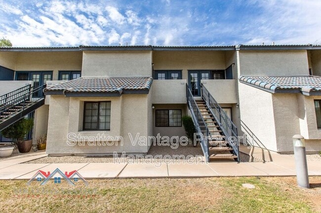 Building Photo - 3716 E University Dr
