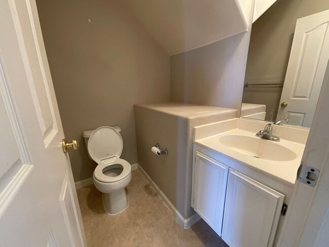 Building Photo - 2127 Calla Lily Circle, Livermore, CA 94551