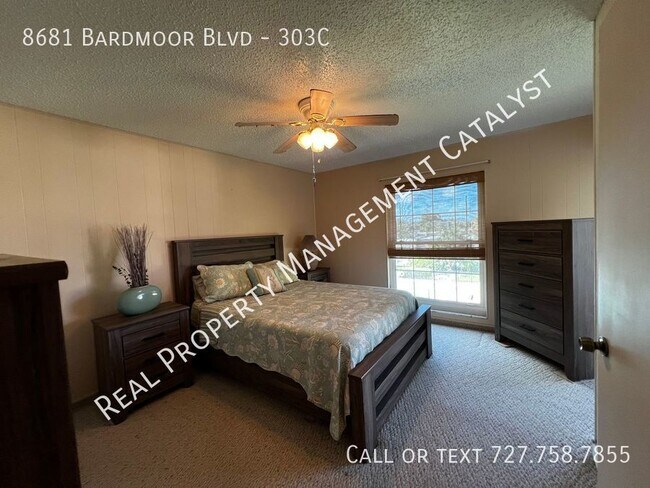Foto del edificio - 8681 Bardmoor Blvd