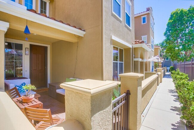 Building Photo - Gorgeous Upgraded San Elijo Hills Townhome...