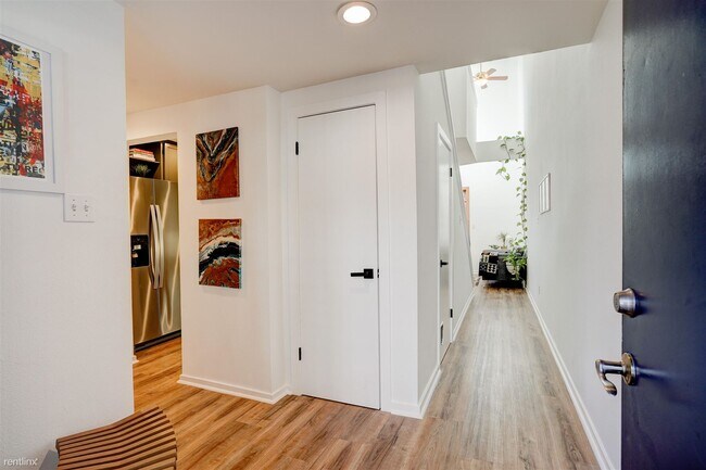 Foto del edificio - 606 W Lynn St