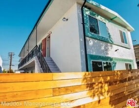 Building Photo - 5614 Western