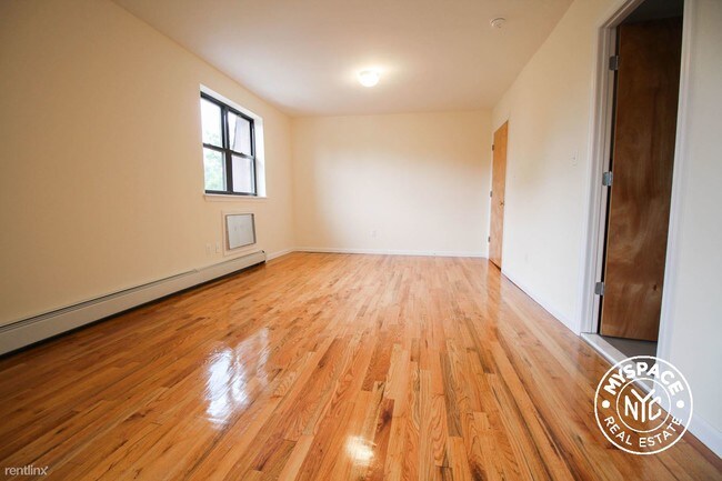 Building Photo - 146 McGuinness Blvd