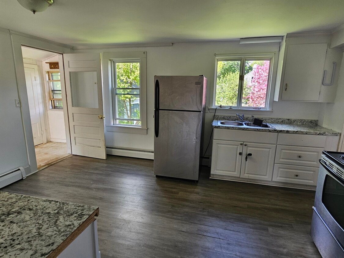 Primary Photo - 24 South St