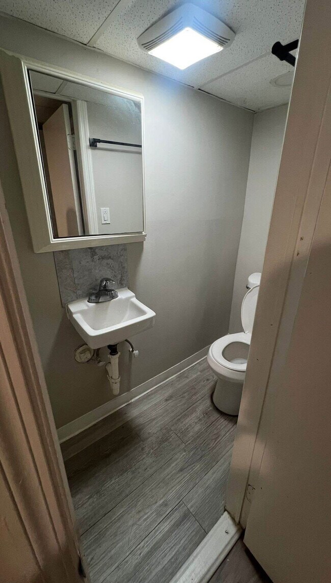 Foto del edificio - 322 S Clinton St