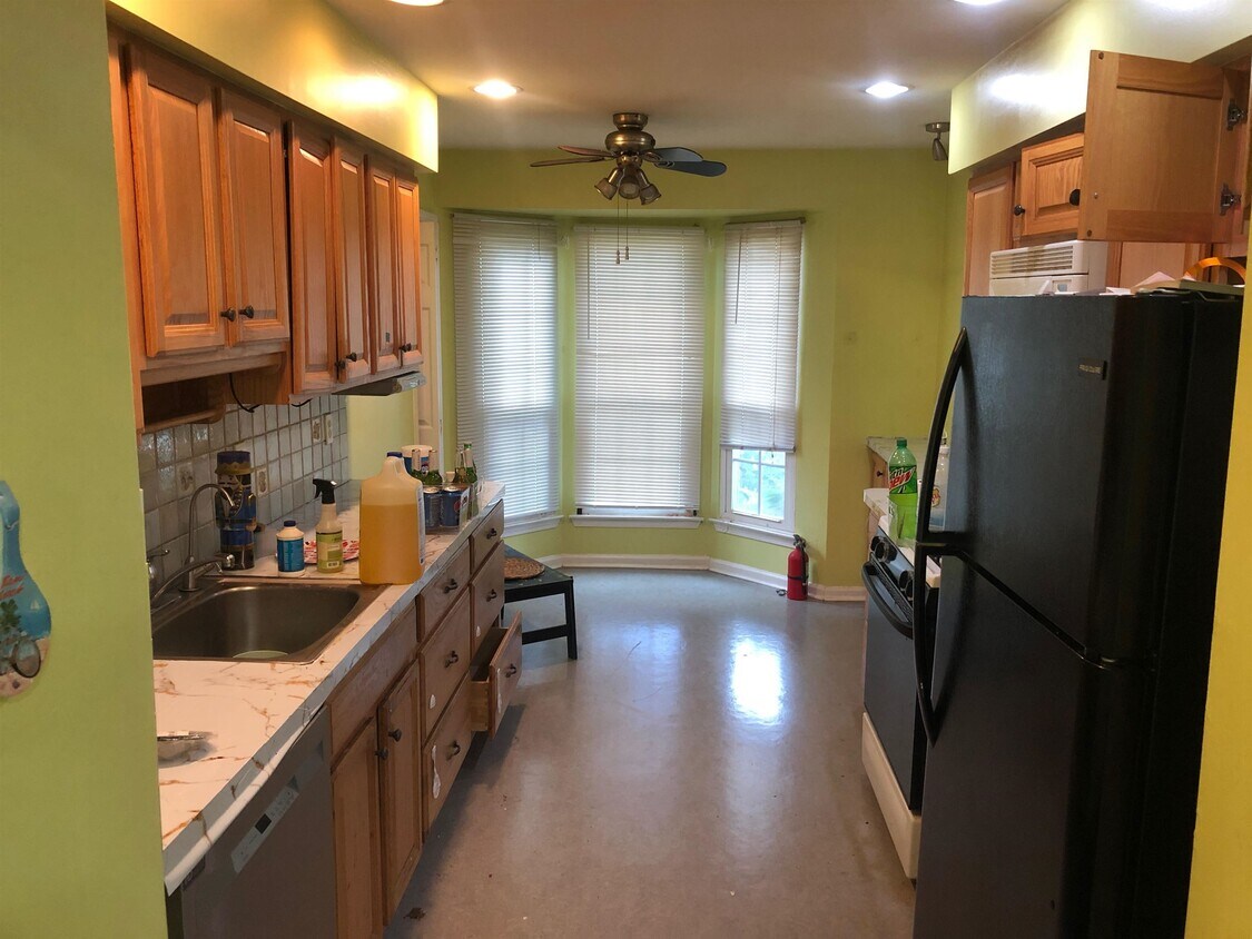 Primary Photo - 61 Cherry St