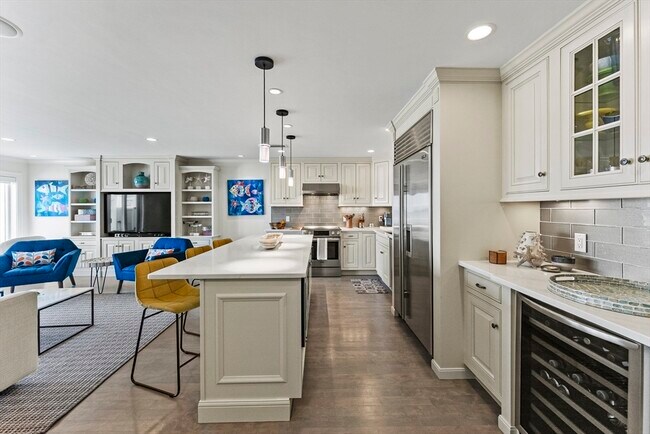 Building Photo - 64 Cliffside Dr