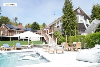 Building Photo - 565 Montauk Hwy