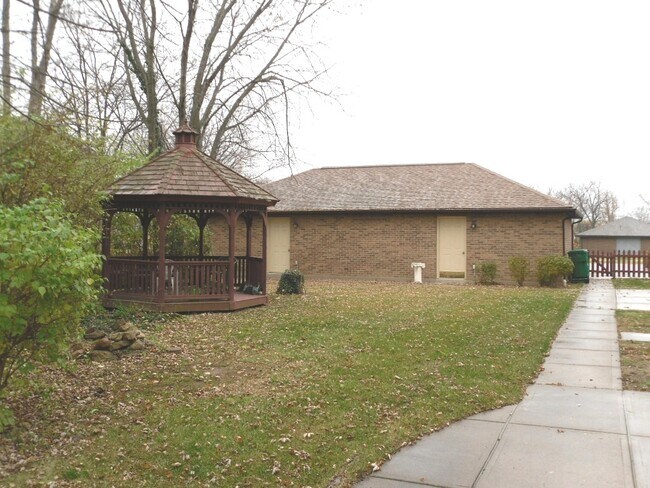 Foto del edificio - 1276 Robbins Run Ct