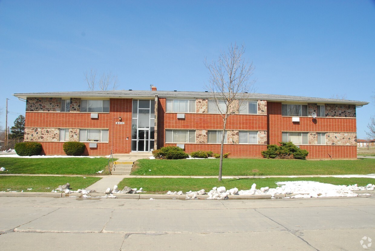 Primary Photo - 8410 W Lynx Ave