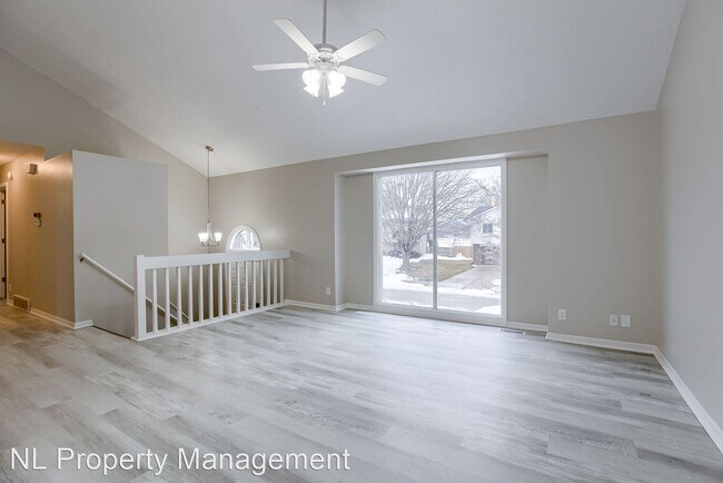 Foto del edificio - 3 br, 2 bath House - 15273 Valley St