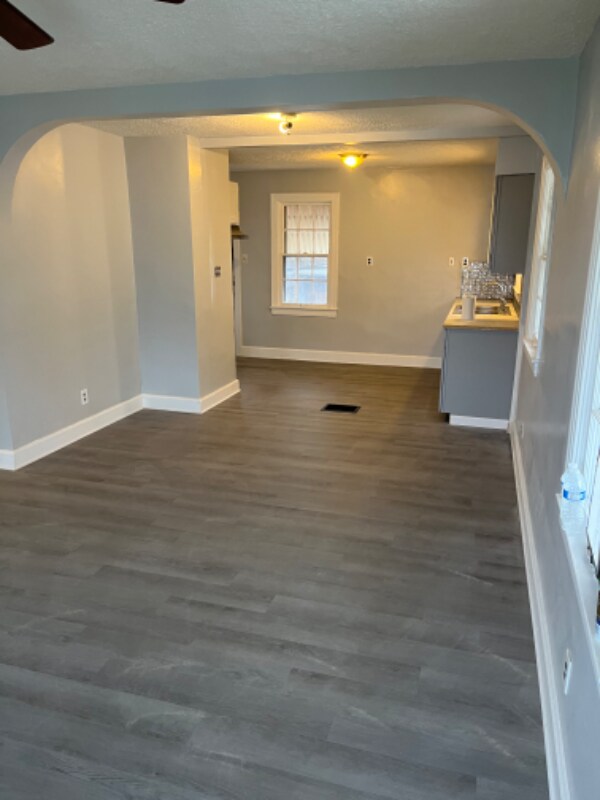 Building Photo - 519 N 38th St