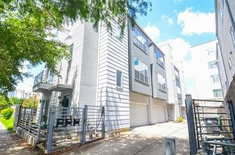 Building Photo - 4708 Crawford St