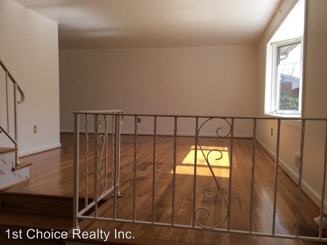 Building Photo - 4 br, 2.5 bath House - 11302 Duxbury Dr