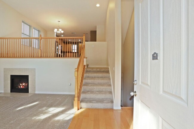 Building Photo - Beautiful 3 bedroom Bayside home available...