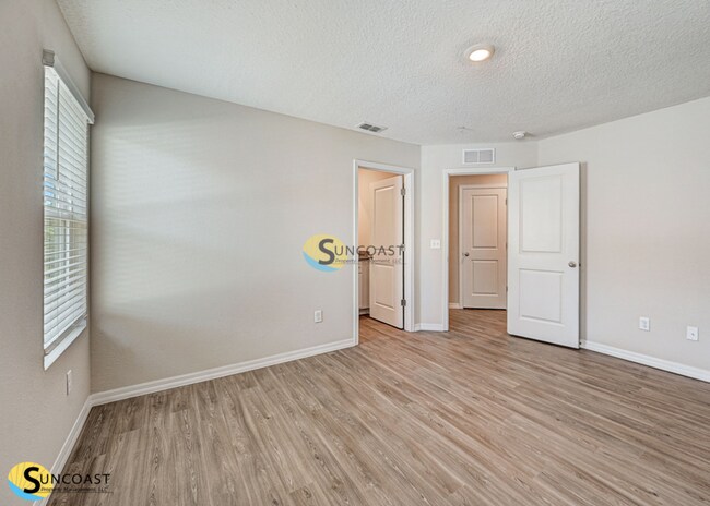 Foto del edificio - 9548 Hood Rd