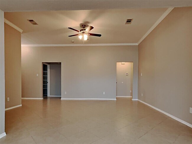 Building Photo - 17310 Box Canyon Ln