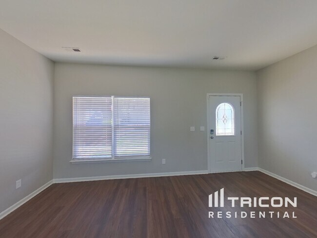 Building Photo - 1522 Ladora Dr