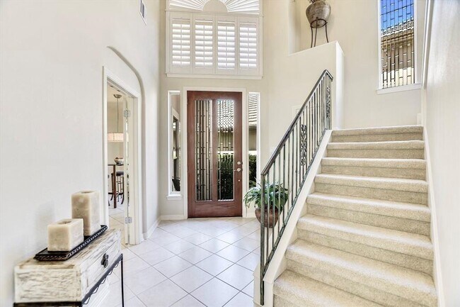 Foto del edificio - 4545 Golf Vista Dr