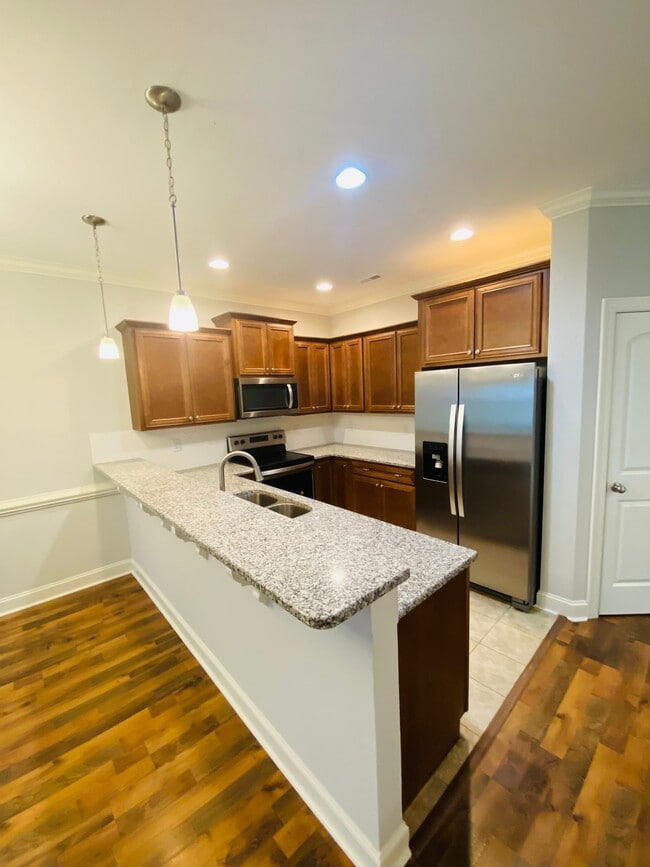 Foto del edificio - 2120 Remington Ct