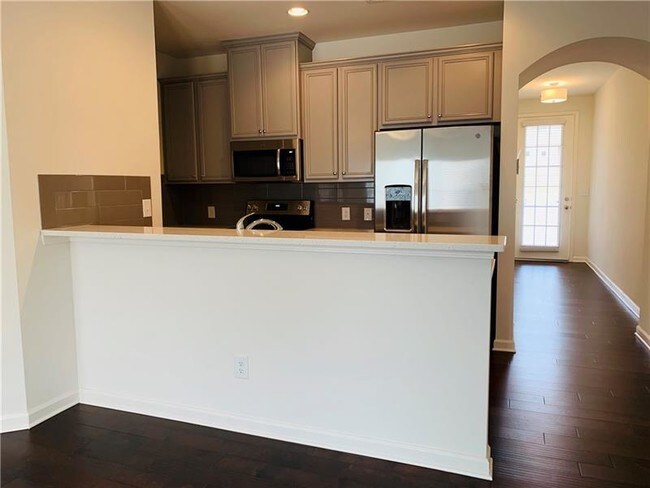 Building Photo - 5577 Oak Bend Pl