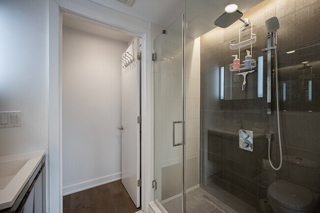 Photo du bâtiment - 100 Av. des Canadiens-de-Montréal