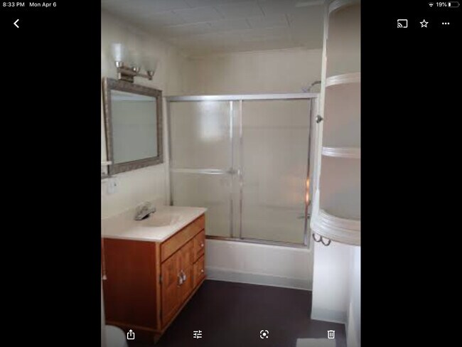 Foto del edificio - 404 W Pierce St