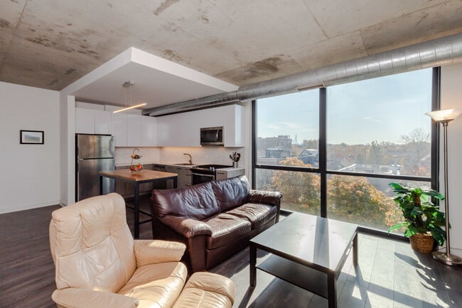 Foto del edificio - 1714 W Roscoe St