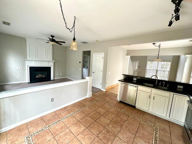 Foto del edificio - 2008 Chinabrook Ct