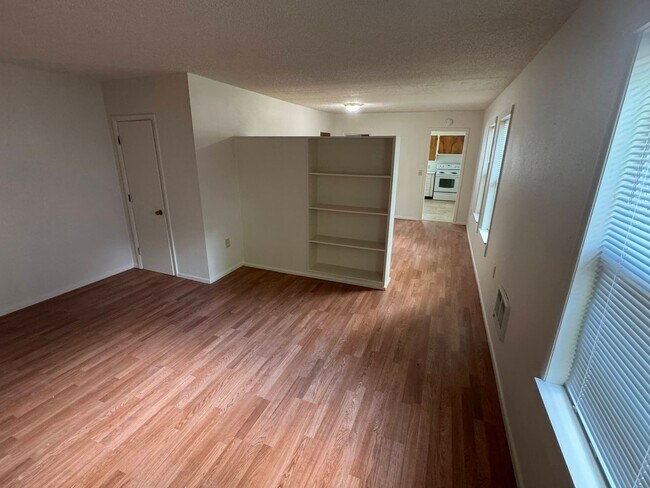 Foto del edificio - Studio Apartment in Downtown Eugene