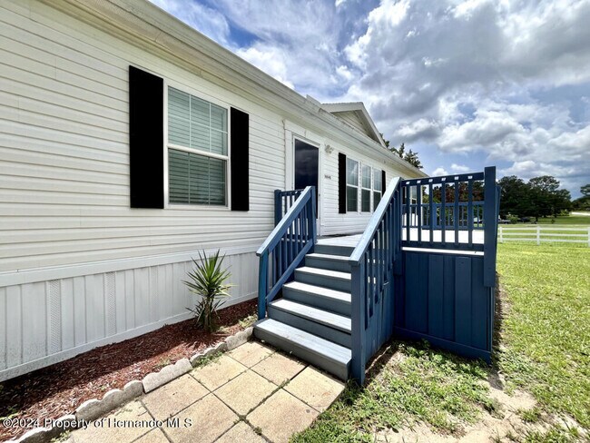 Building Photo - 18446 Galveston St