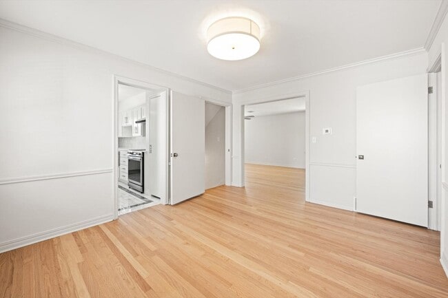 Building Photo - A modern revival of classic architecture, ...