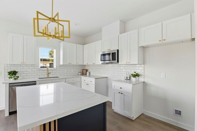 Foto del edificio - 6417 Eastland St