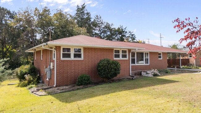 Foto del edificio - 4104 Jane Ln