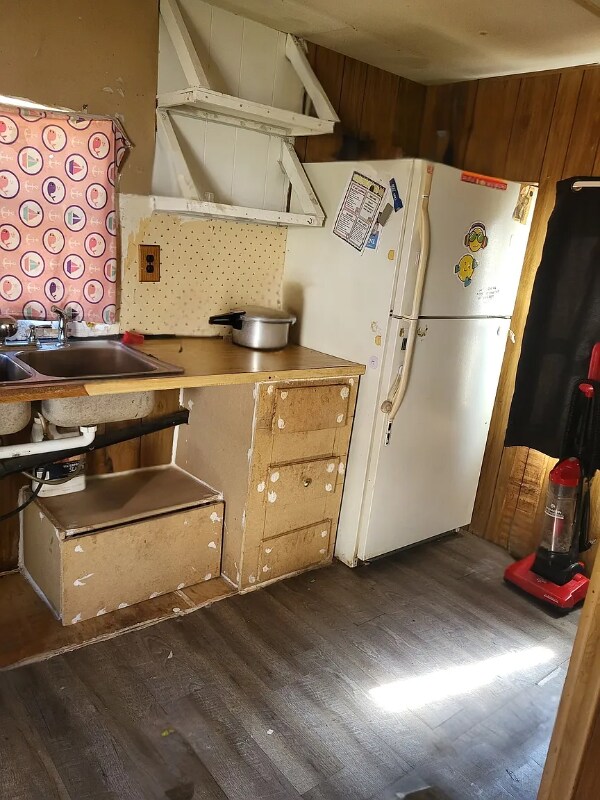 Foto del edificio - 2175 E Main St