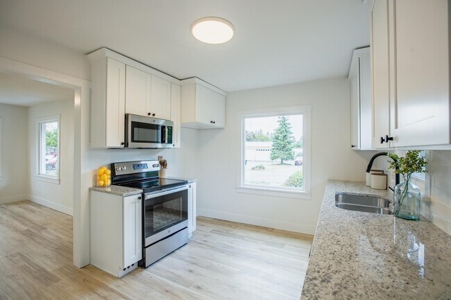 Foto del edificio - 6822 E 7th Ave