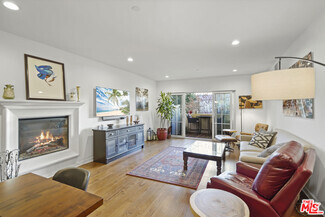 Building Photo - 13308 Valleyheart Dr