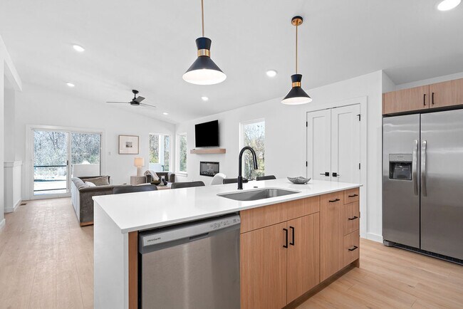 Foto del edificio - High Pointe at Kelley Ridge