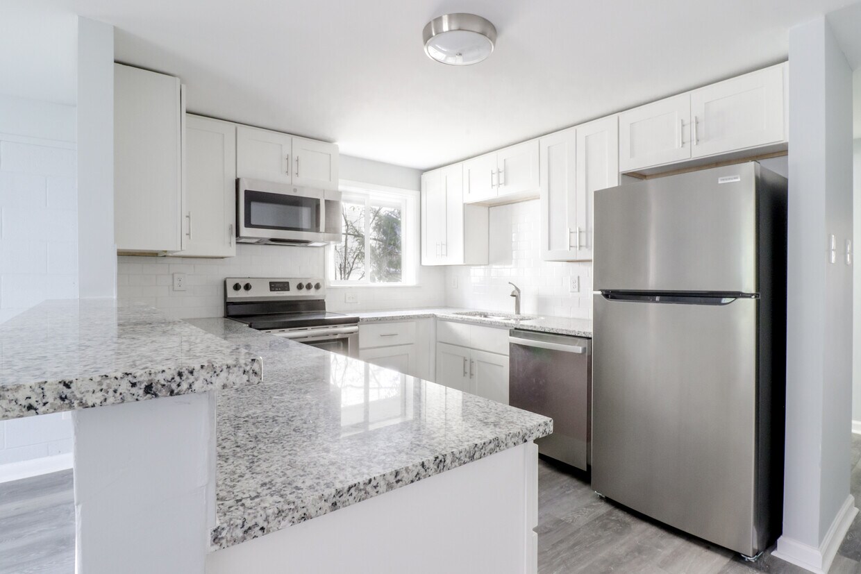 Primary Photo - 2213 Fitzgerald Ave