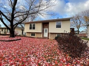 Building Photo - 1242 Edgewood Dr