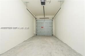 Building Photo - 10245 NW 63rd Ter