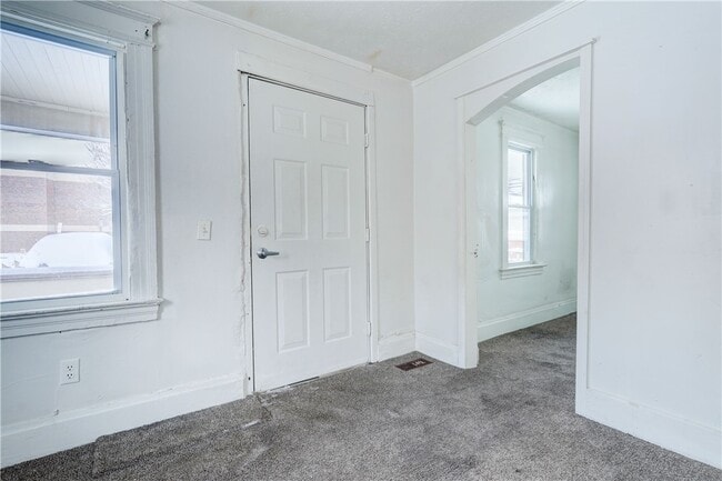 Foto del edificio - 127 Rosewood Terrace