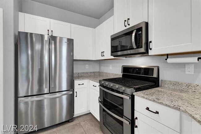 Foto del edificio - 7481 Moonglade St