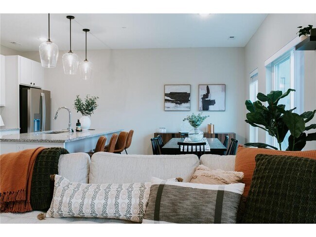 Foto del edificio - 10483 Niagara Ln N
