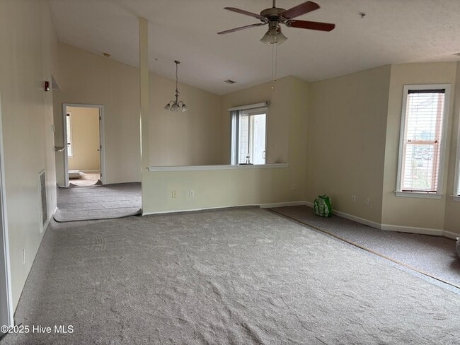 Building Photo - 609 Spencer-Farlow Dr